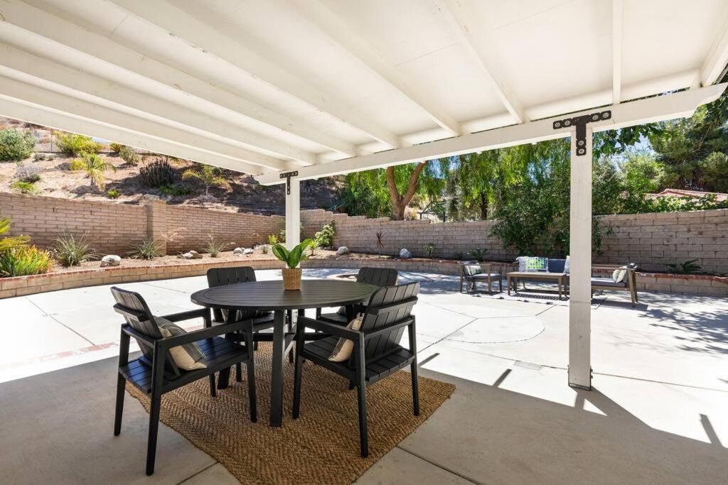 Goode Homes Cozy 4 Bedroom Home With Jacuzzi Santa Clarita Exteriér fotografie
