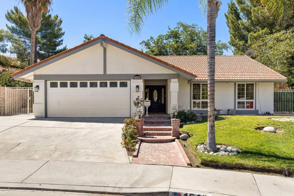 Goode Homes Cozy 4 Bedroom Home With Jacuzzi Santa Clarita Exteriér fotografie
