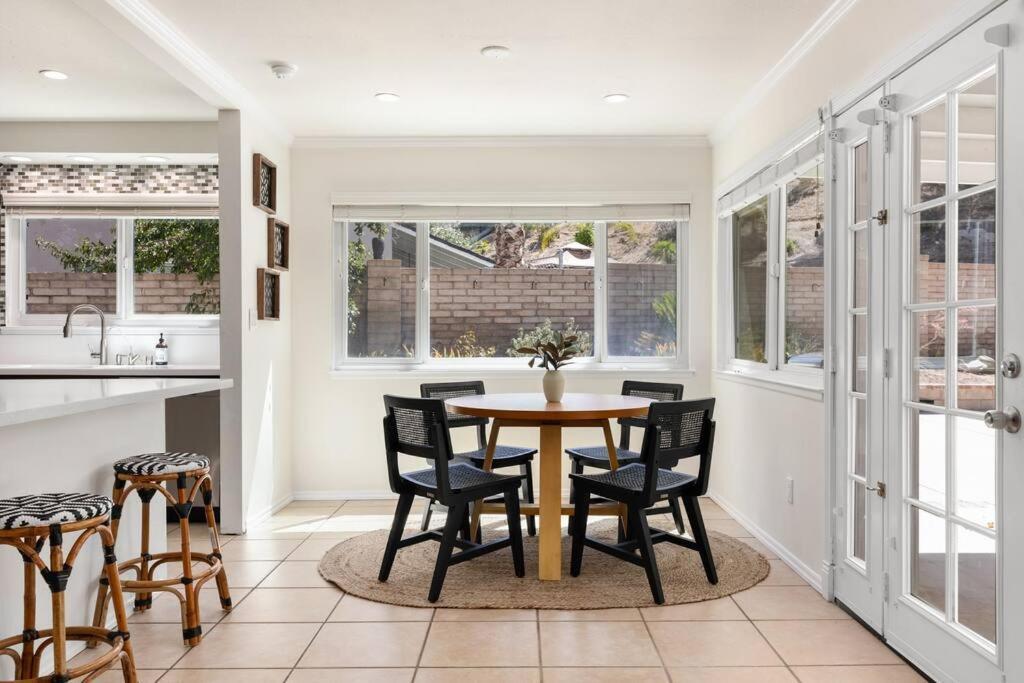 Goode Homes Cozy 4 Bedroom Home With Jacuzzi Santa Clarita Exteriér fotografie