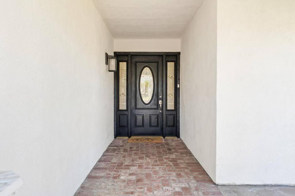 Goode Homes Cozy 4 Bedroom Home With Jacuzzi Santa Clarita Exteriér fotografie